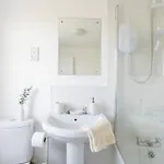 Fabulous 1 Bed Harbour-side With Balcony