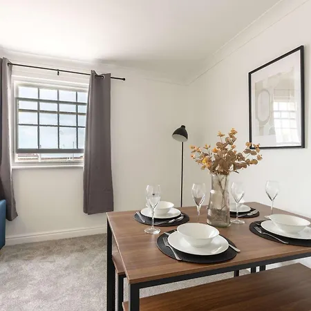 Fabulous 1 Bed Harbour-side With Balcony * Whitehaven