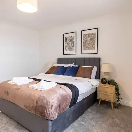 Fabulous 1 Bed Harbour-side With Balcony * Whitehaven