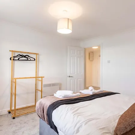 Fabulous 1 Bed Harbour-side With Balcony * Whitehaven