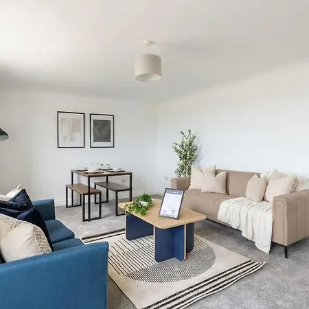 Fabulous 1 Bed Harbour-side With Balcony * ホワイトヘイブン