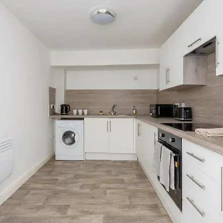 Apartman Fabulous 1 Bed Harbour-side With Balcony *