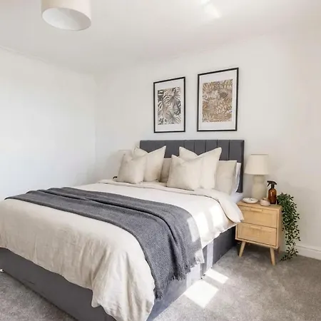 Fabulous 1 Bed Harbour-side With Balcony Apartman Whitehaven