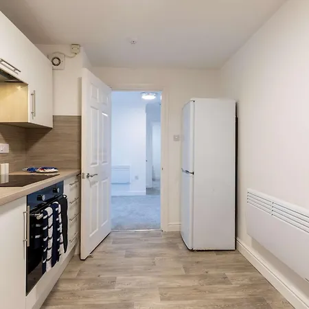 Fabulous 1 Bed Harbour-side With Balcony Whitehaven