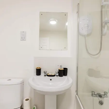 Fabulous 1 Bed Harbour-side With Balcony Appartamento Whitehaven